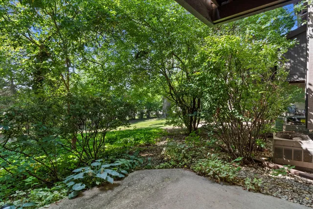 $159,900 | 2230 Good Hope Road, Unit 25, Glendale, WI 53209