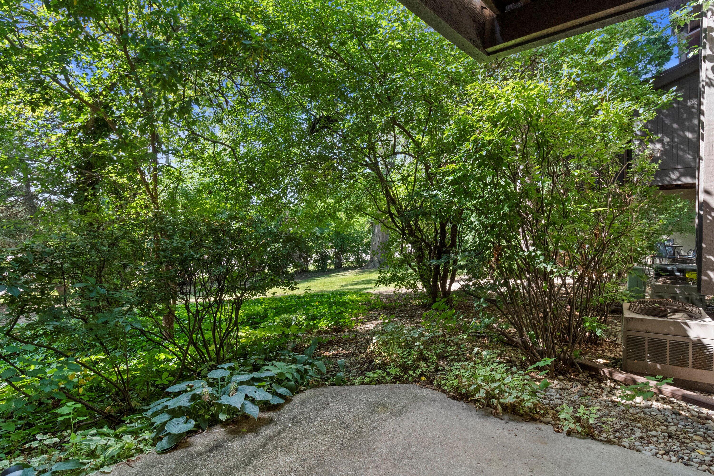 2230 Good Hope Road, Unit 25 Glendale, WI 53209 - Photo 24 of 41 patio space