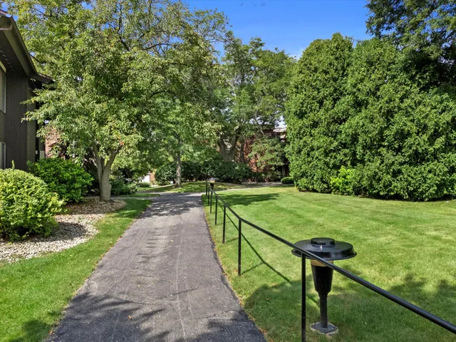 $159,900 | 2230 Good Hope Road, Unit 25, Glendale, WI 53209