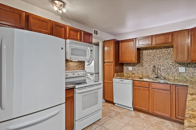 $159,900 | 2230 Good Hope Road, Unit 25, Glendale, WI 53209