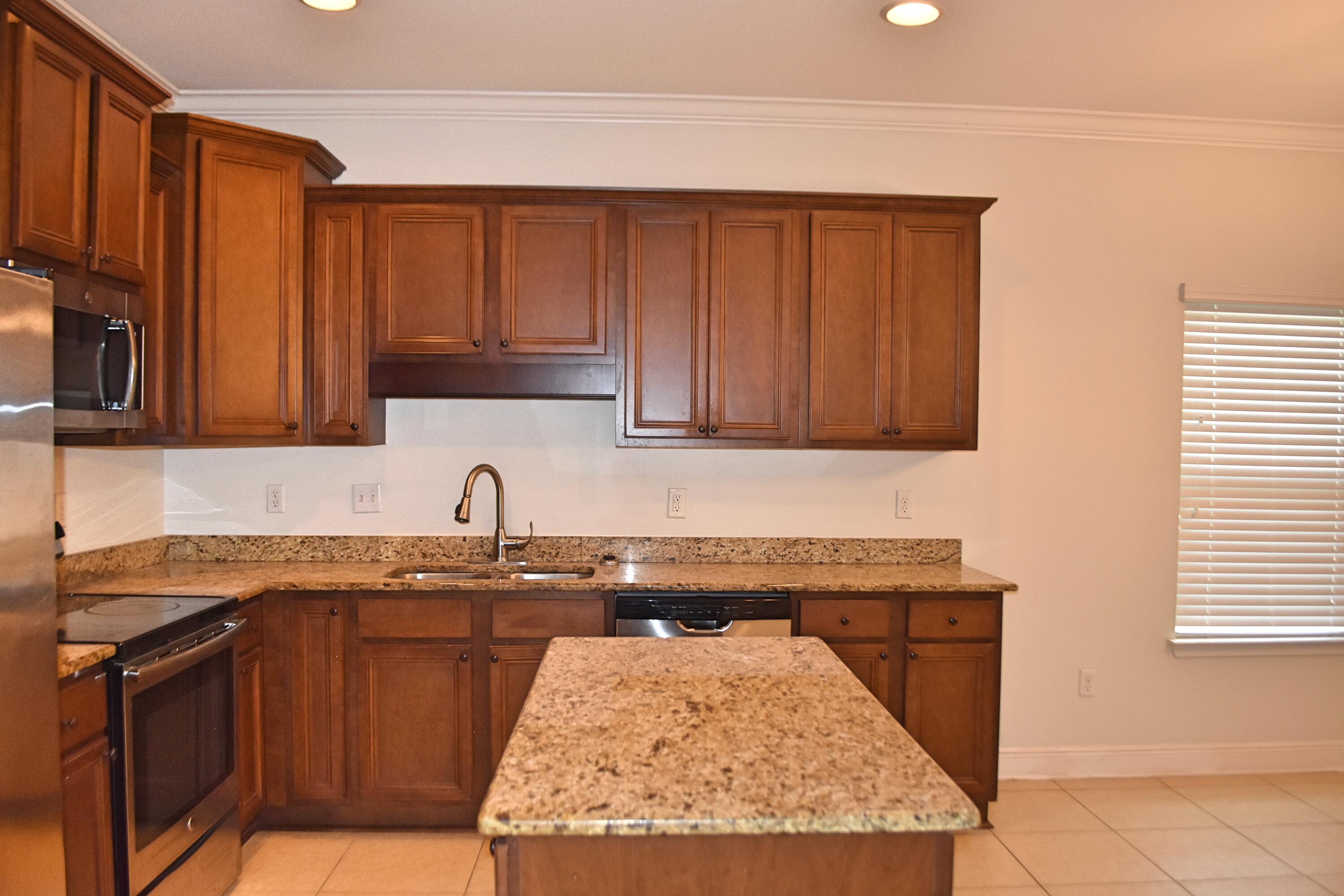 103 Lagrange Landing Freeport, FL 32439 - Photo 8 of 26 Kitchen_Fotor