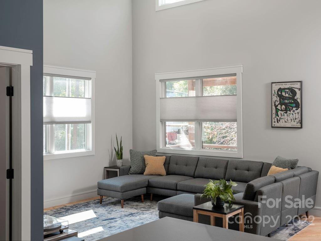 360 London Road Asheville, NC 28803 - Photo 4 of 27 Gallery Image 4