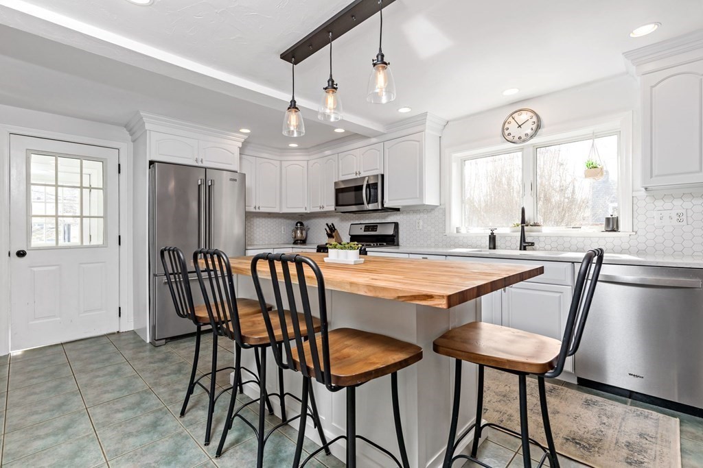 15 Dayton Road Scituate, MA 02066 - Photo 19 of 40 Gallery Image 19