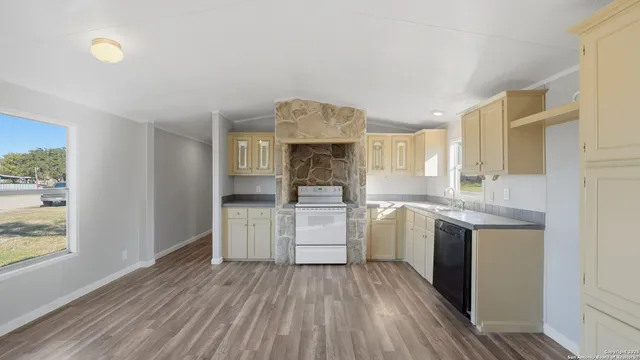 $350,000 | 13895 Wisdom Road, Atascosa, TX 78002