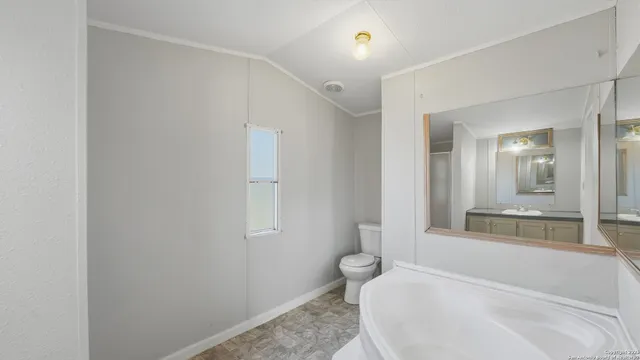 $350,000 | 13895 Wisdom Road, Atascosa, TX 78002