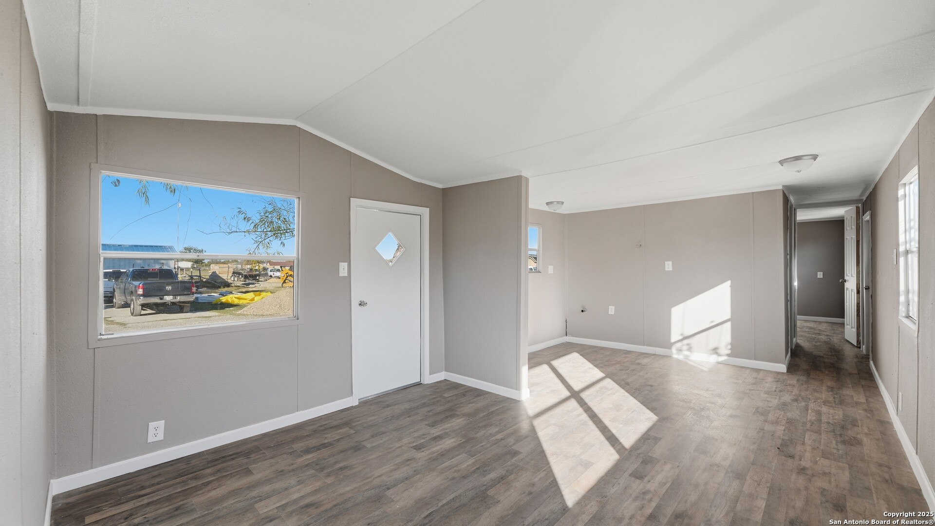 13895 Wisdom Road Atascosa, TX 78002 - Photo 36 of 48 a view of an empty room and window