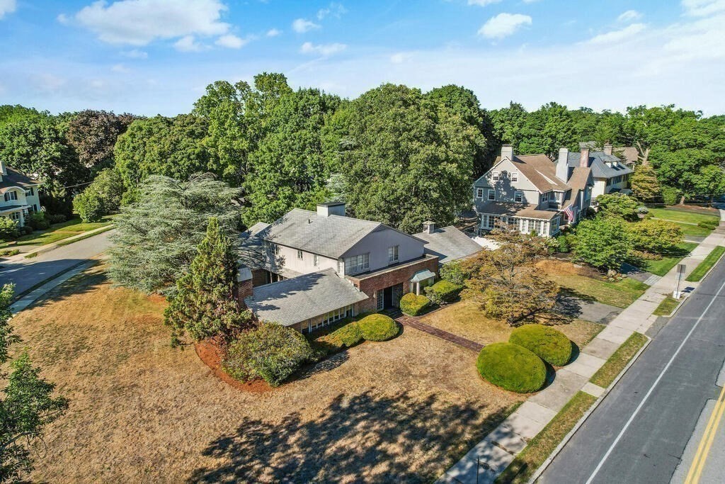 39 Everett Avenue Winchester, MA 01890 - Photo 34 of 39