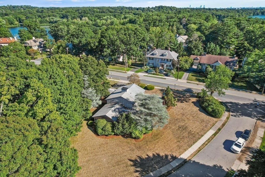 39 Everett Avenue Winchester, MA 01890 - Photo 35 of 39