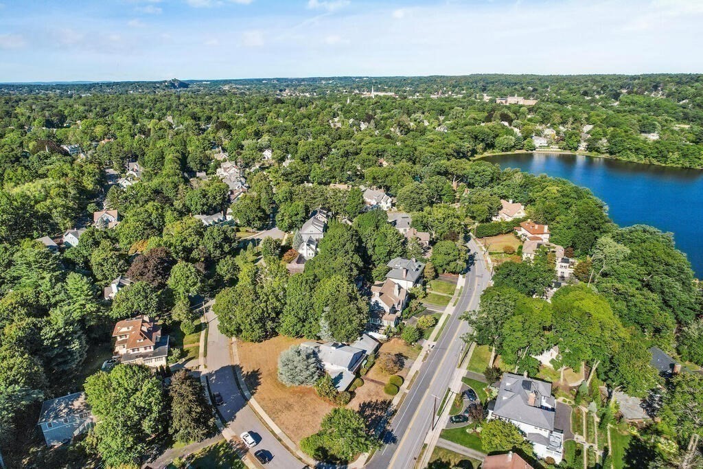 39 Everett Avenue Winchester, MA 01890 - Photo 37 of 39