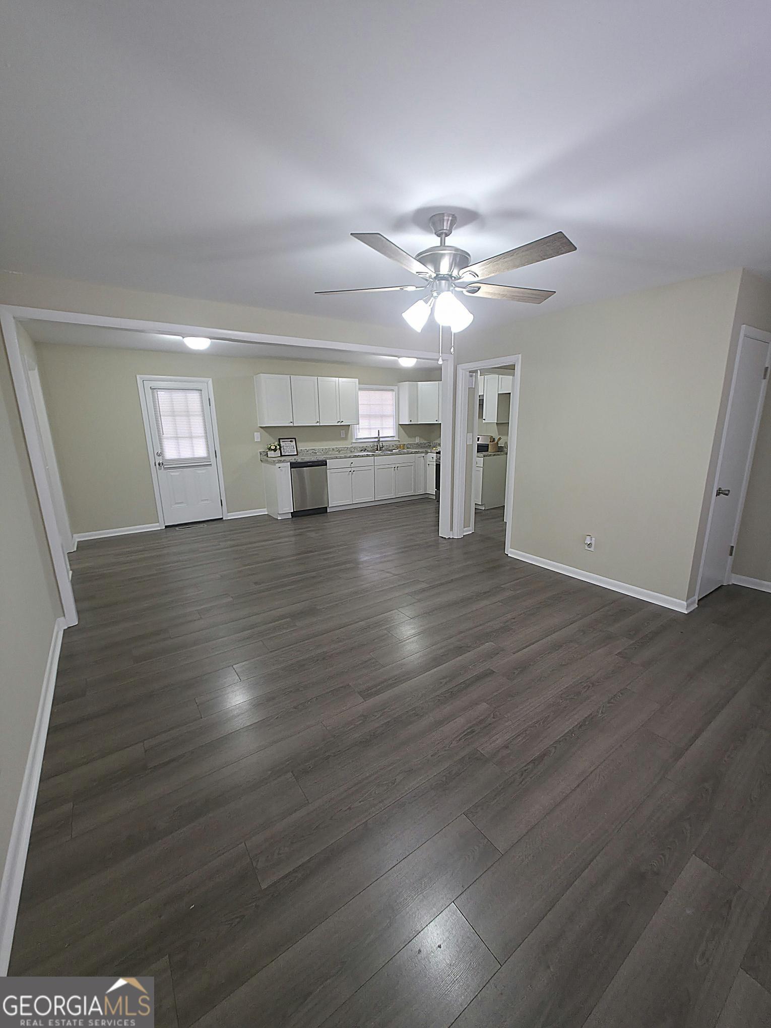 560 Vincent Drive Athens, GA 30607 - Photo 5 of 17