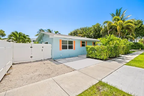 $1,295,000 | 415 Southeast 3rd Avenue, Delray Beach, FL 33483