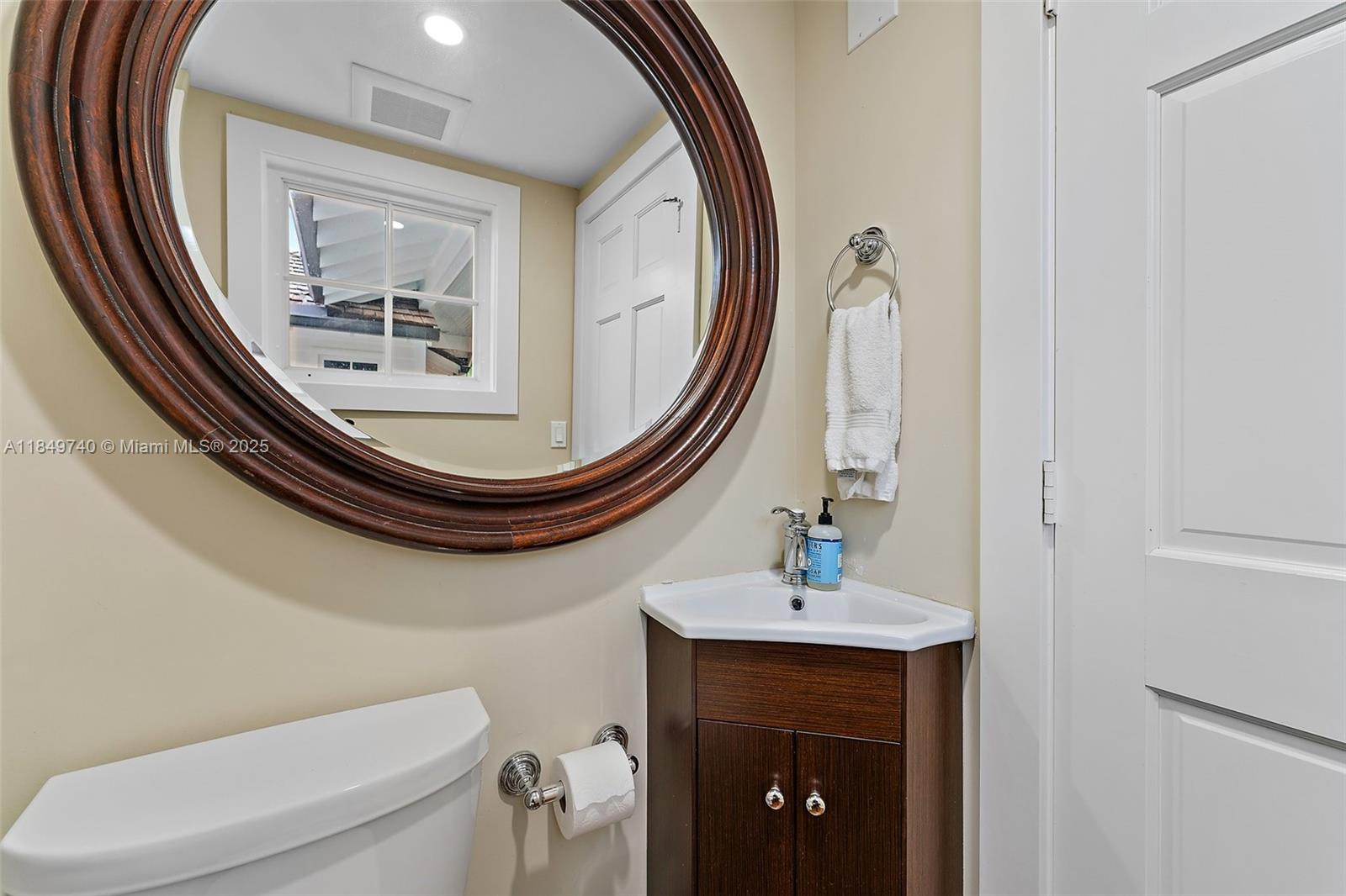 150 North Beach Road Hobe Sound, FL 33455 - Photo 37 of 81 Gallery Image 37