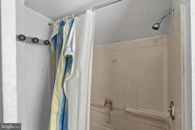 $1,200,000 | 2090 Blue Bell Road, Williamstown, NJ 08094