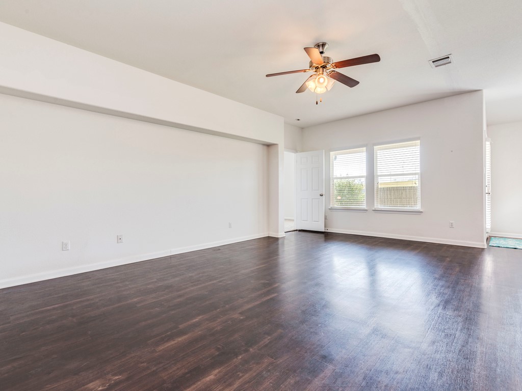 237 Goddard Kyle, TX 78640 - Photo 9 of 31