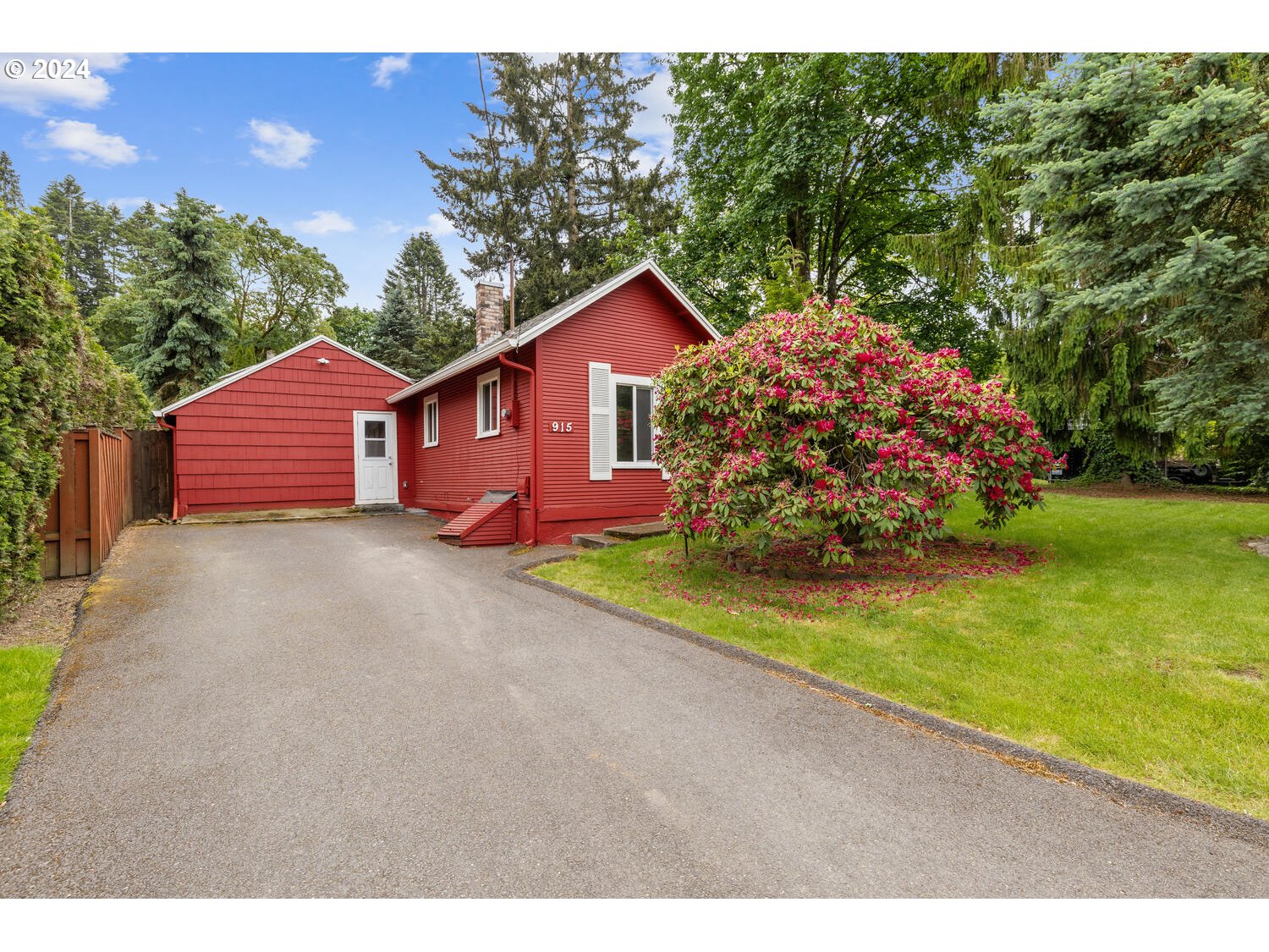 915 Pioneer Street Ridgefield, WA 98642 - Photo 2 of 38 Gallery Image 2