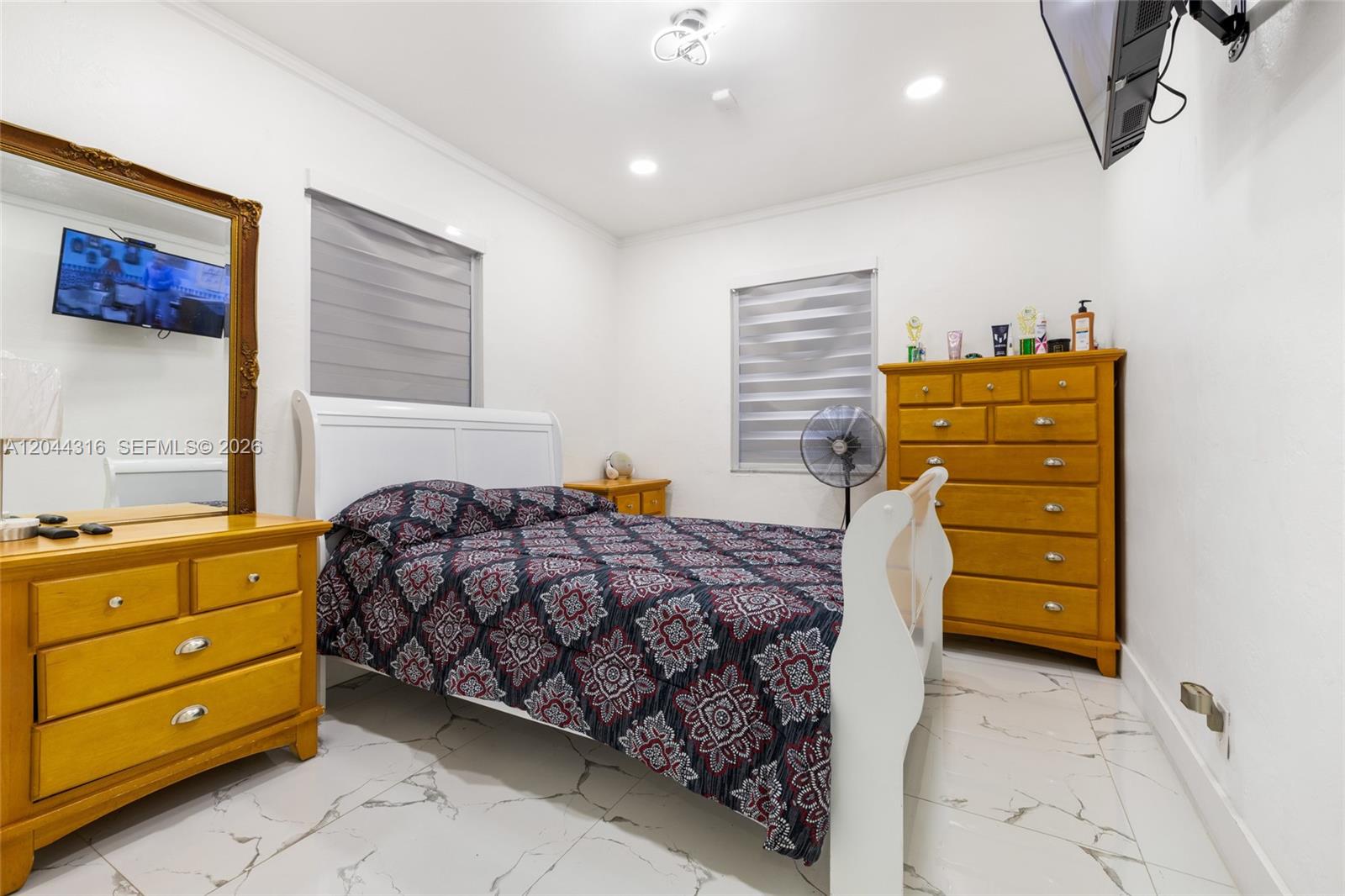 8330 Southwest 25th Street Miami, FL 33155 - Photo 14 of 28
