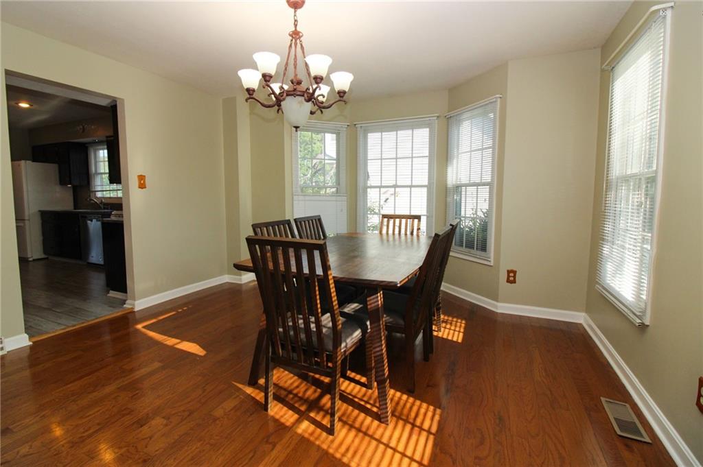 226 Randy Lane Coraopolis, PA 15108 - Photo 8 of 28 Gallery Image 8