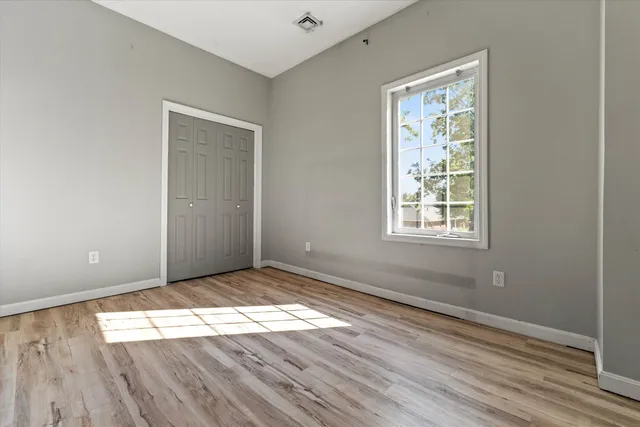 $320,000 | 33 West Elmhurst Avenue, Unit B, Manchester, NH 03103