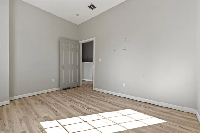 $320,000 | 33 West Elmhurst Avenue, Unit B, Manchester, NH 03103