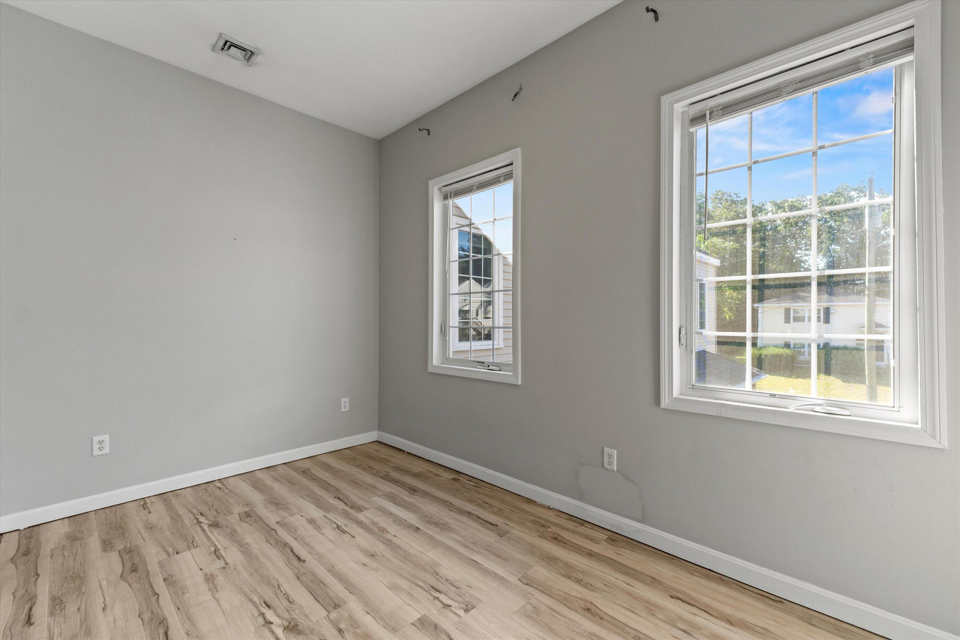 33 West Elmhurst Avenue, Unit B Manchester, NH 03103 - Photo 17 of 22