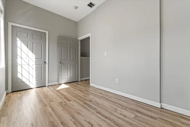 $320,000 | 33 West Elmhurst Avenue, Unit B, Manchester, NH 03103