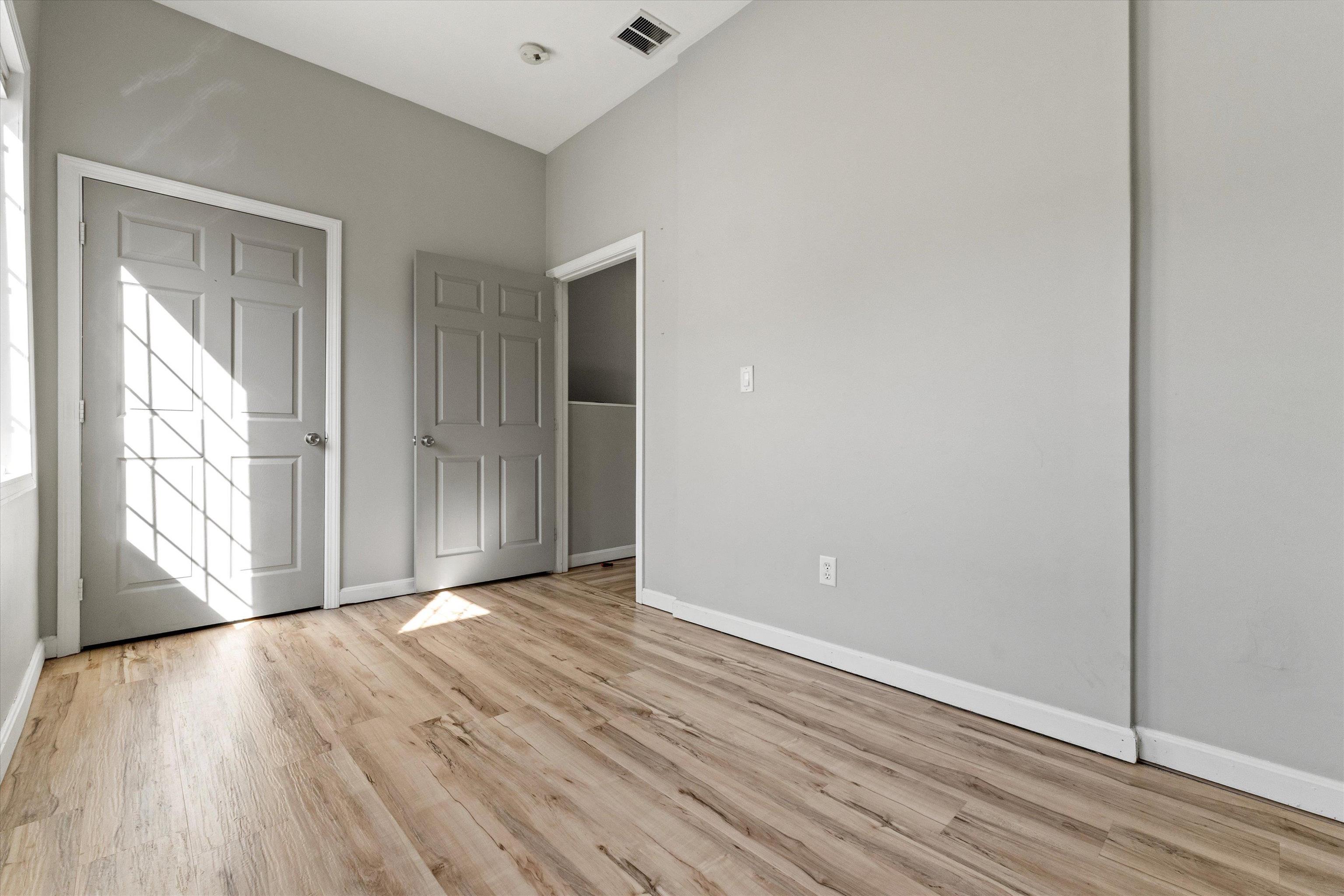 33 West Elmhurst Avenue, Unit B Manchester, NH 03103 - Photo 18 of 22