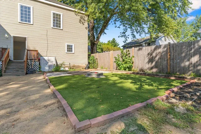 $320,000 | 33 West Elmhurst Avenue, Unit B, Manchester, NH 03103