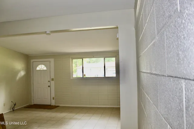 $83,000 | 111 Chatham Circle, Jackson, MS 39206