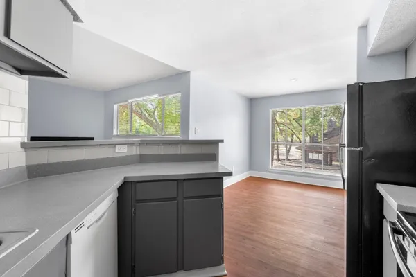 $1,050 | 7200 West T C Jester Boulevard, Unit 1004, Houston, TX 77088