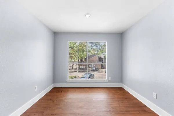 $1,050 | 7200 West T C Jester Boulevard, Unit 1004, Houston, TX 77088