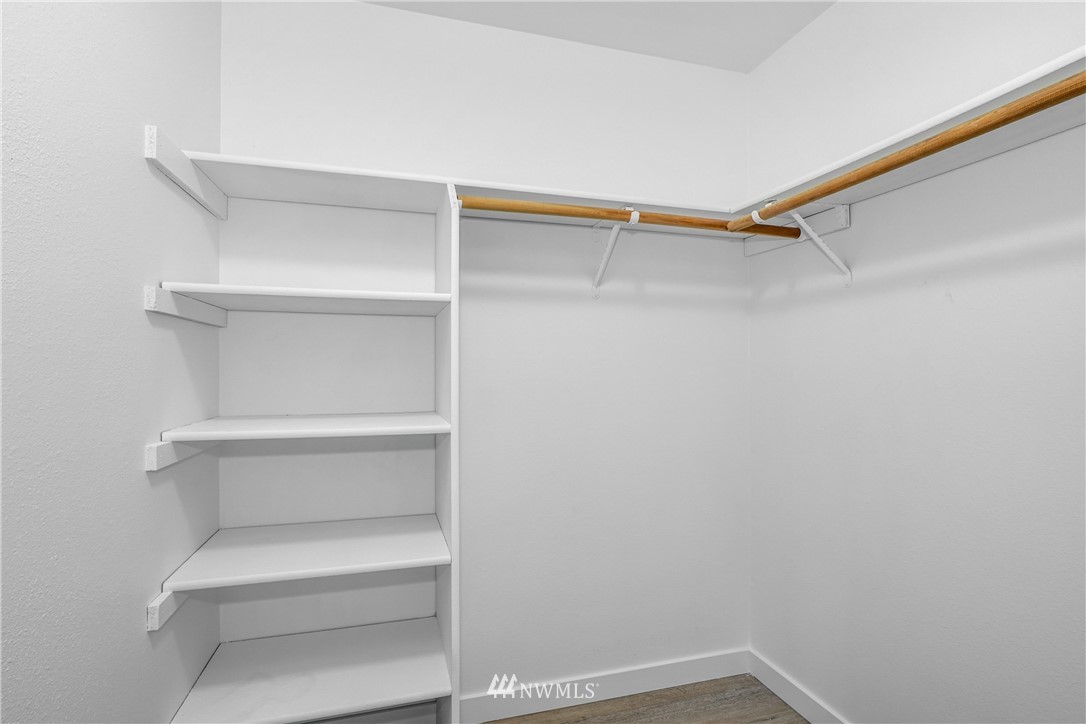 12404 East Gibson Road, Unit C201 Everett, WA 98204 - Photo 14 of 31 Gallery Image 14