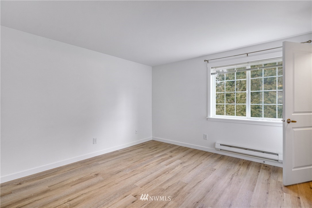 12404 East Gibson Road, Unit C201 Everett, WA 98204 - Photo 16 of 31 Gallery Image 16