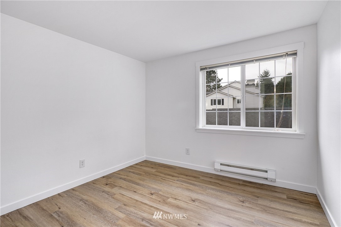12404 East Gibson Road, Unit C201 Everett, WA 98204 - Photo 19 of 31 Gallery Image 19