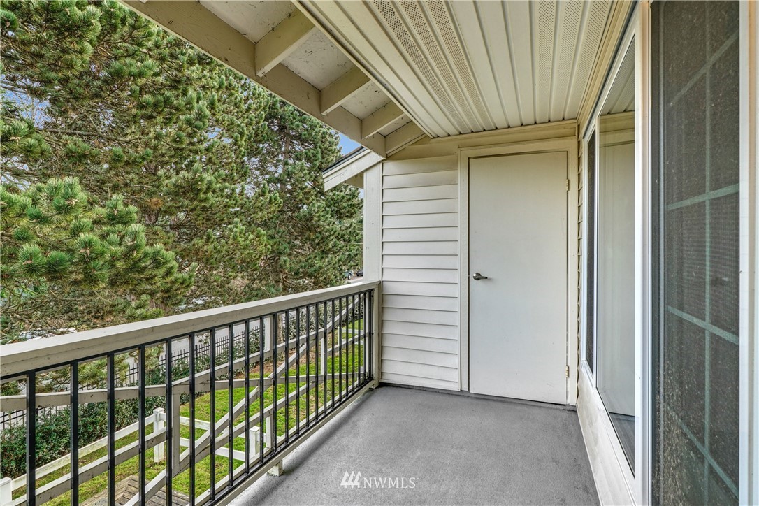 12404 East Gibson Road, Unit C201 Everett, WA 98204 - Photo 22 of 31 Gallery Image 22