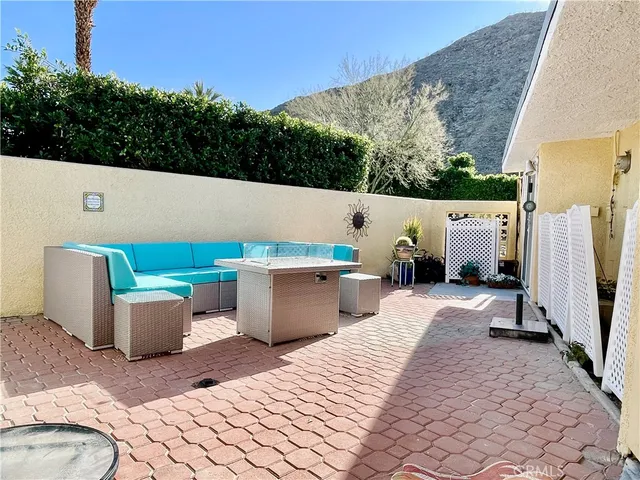 $563,000 | 40990 Paxton Drive, Unit 7, Rancho Mirage, CA 92270