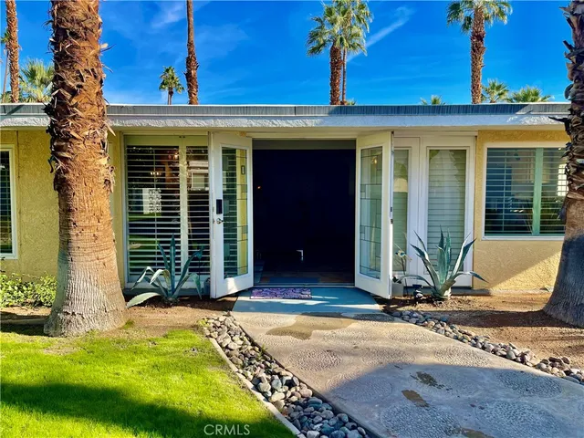 $563,000 | 40990 Paxton Drive, Unit 7, Rancho Mirage, CA 92270