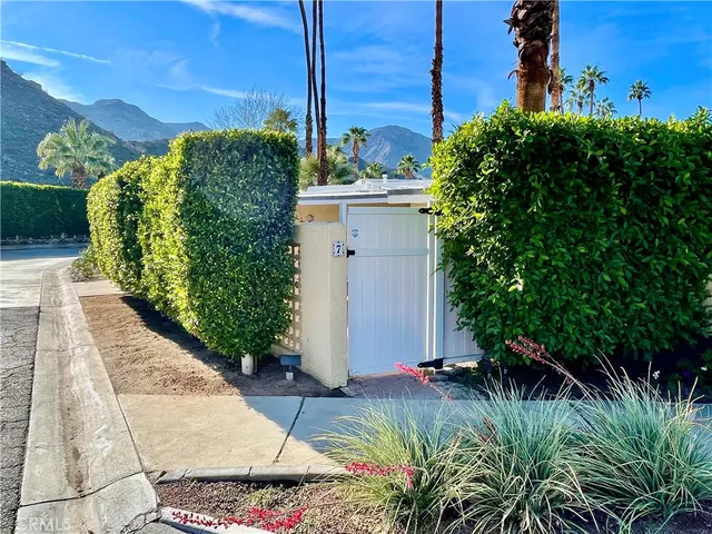 $563,000 | 40990 Paxton Drive, Unit 7, Rancho Mirage, CA 92270
