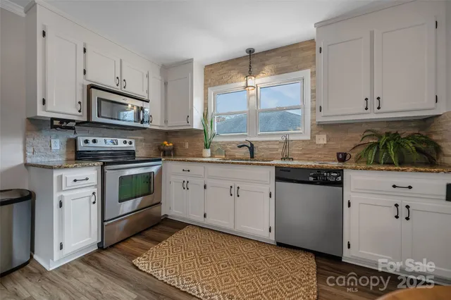 $329,900 | 399 Woodlawn Street, Belmont, NC 28012