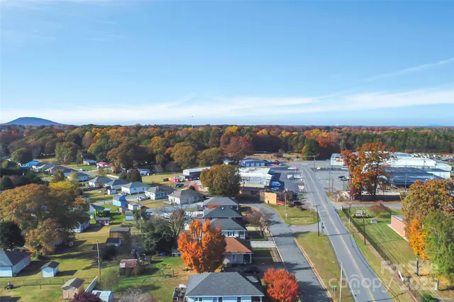 $329,900 | 399 Woodlawn Street, Belmont, NC 28012