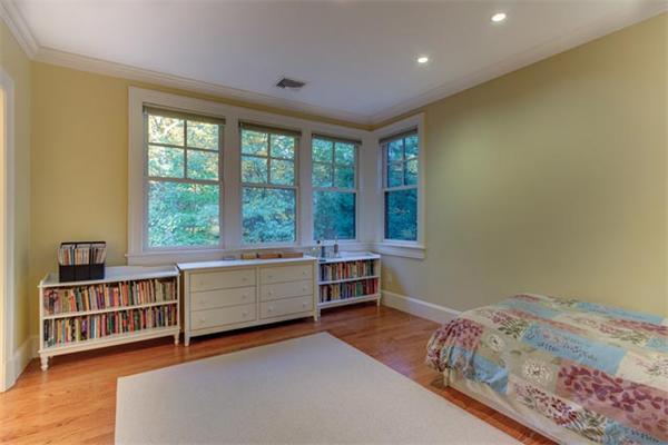 25 Welch Road Brookline, MA 02445 - Photo 18 of 23 Gallery Image 18