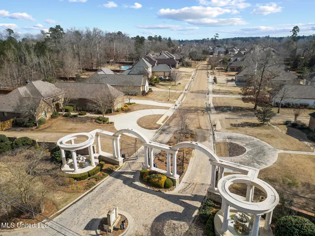 $845,000 | 302 Crimson Crowne, Flowood, MS 39232