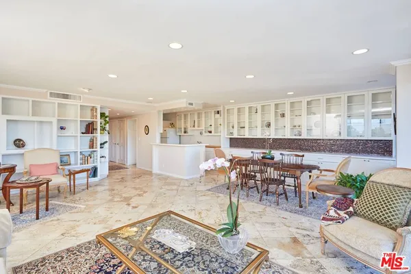 $6,450 | 865 Comstock Avenue, Unit 6A, Los Angeles, CA 90024