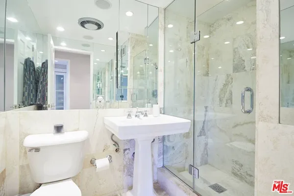 $6,450 | 865 Comstock Avenue, Unit 6A, Los Angeles, CA 90024