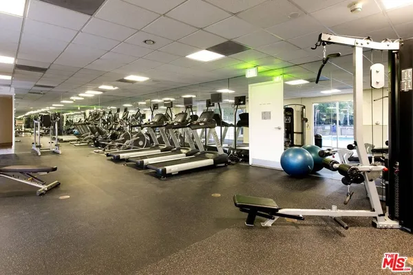 $6,450 | 865 Comstock Avenue, Unit 6A, Los Angeles, CA 90024