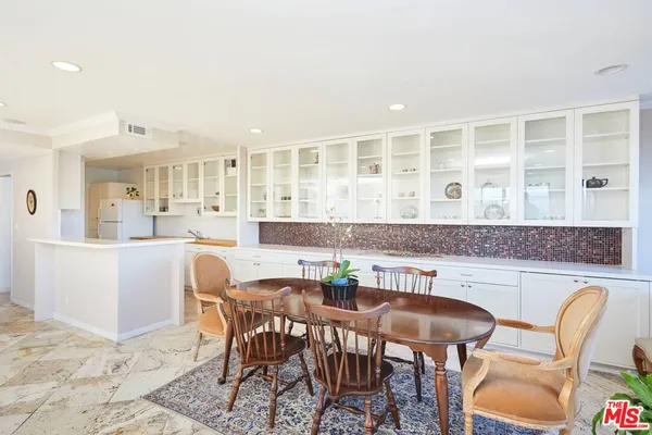 $6,450 | 865 Comstock Avenue, Unit 6A, Los Angeles, CA 90024