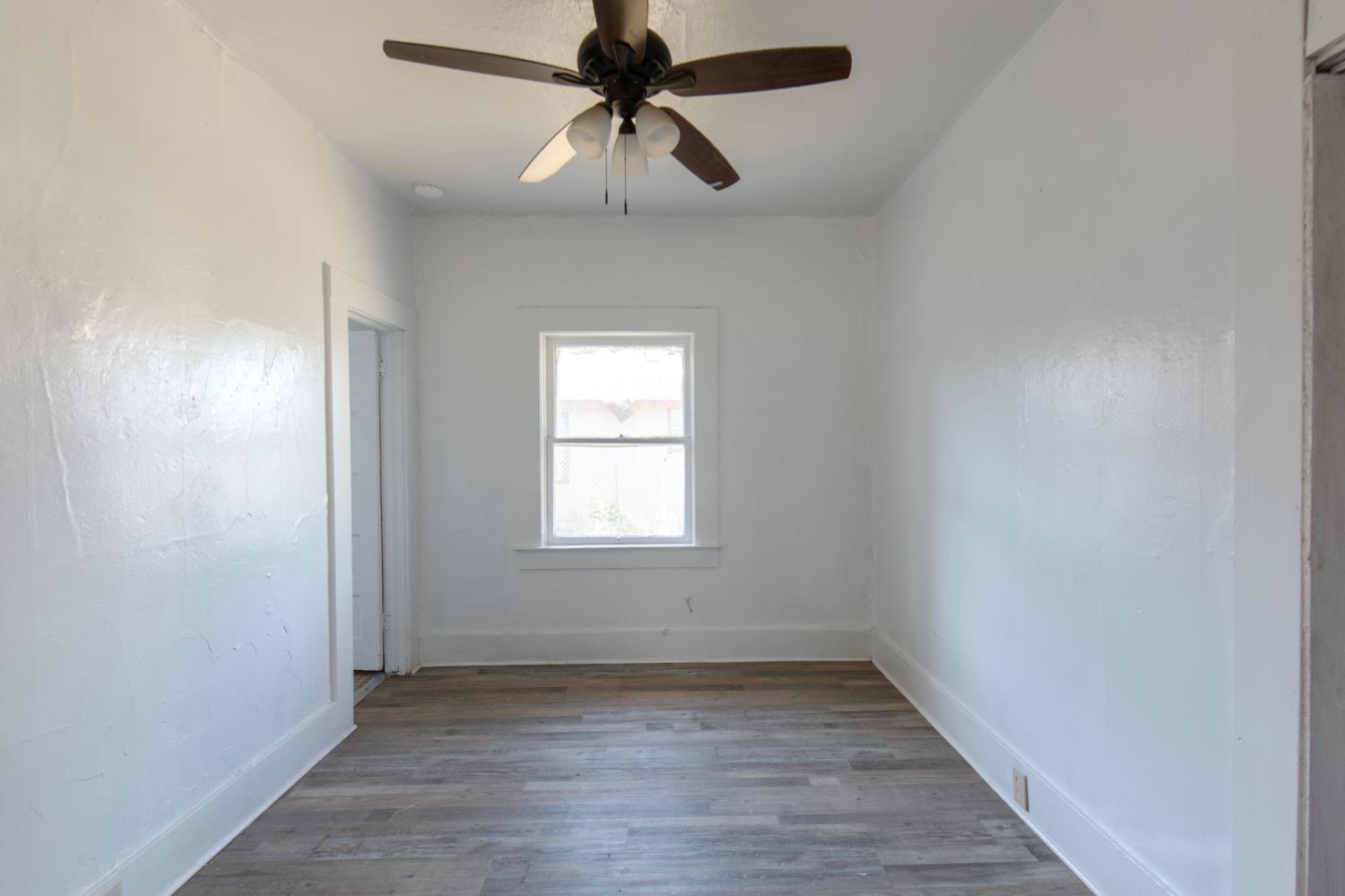 1107 O Street Sanger, CA 93657 - Photo 5 of 15
