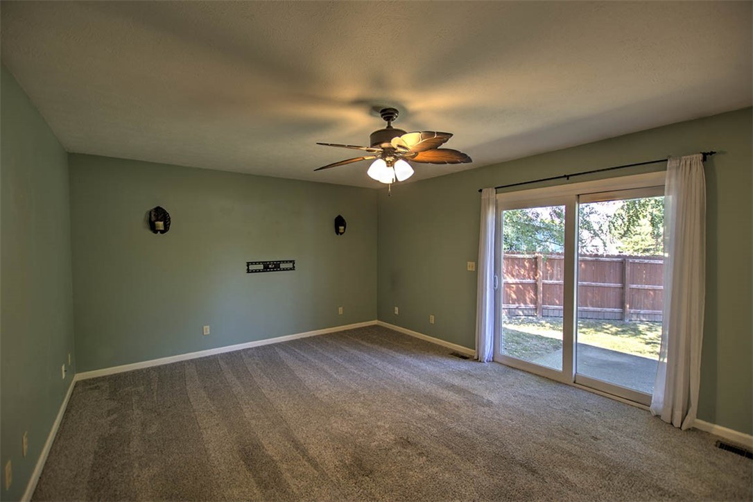 520 Elm Street Mount Zion, IL 62549 - Photo 7 of 23