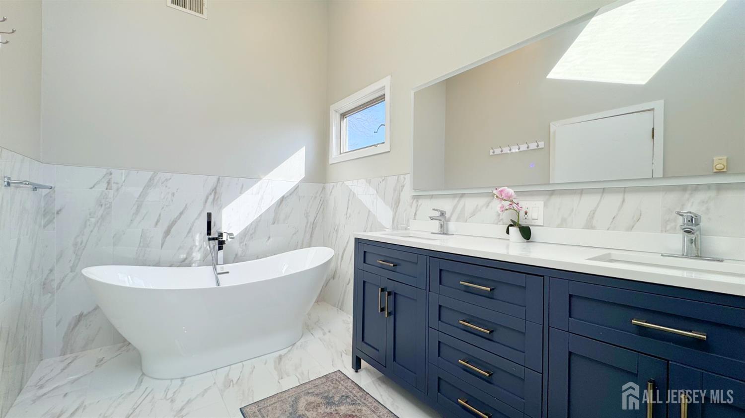 13 Lucille Court Edison, NJ 08820 - Photo 14 of 28