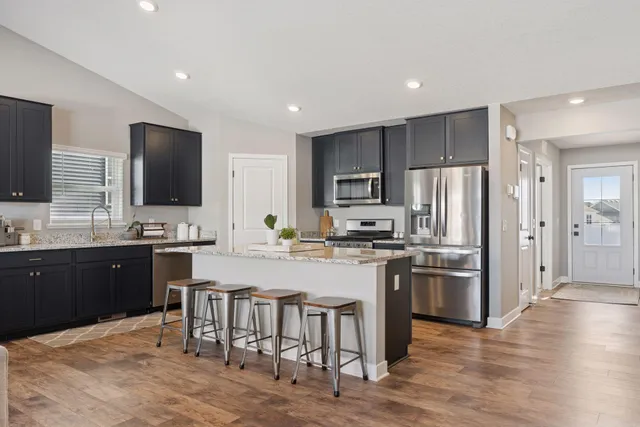 $549,900 | 9290 62nd Street South, Cottage Grove, MN 55016