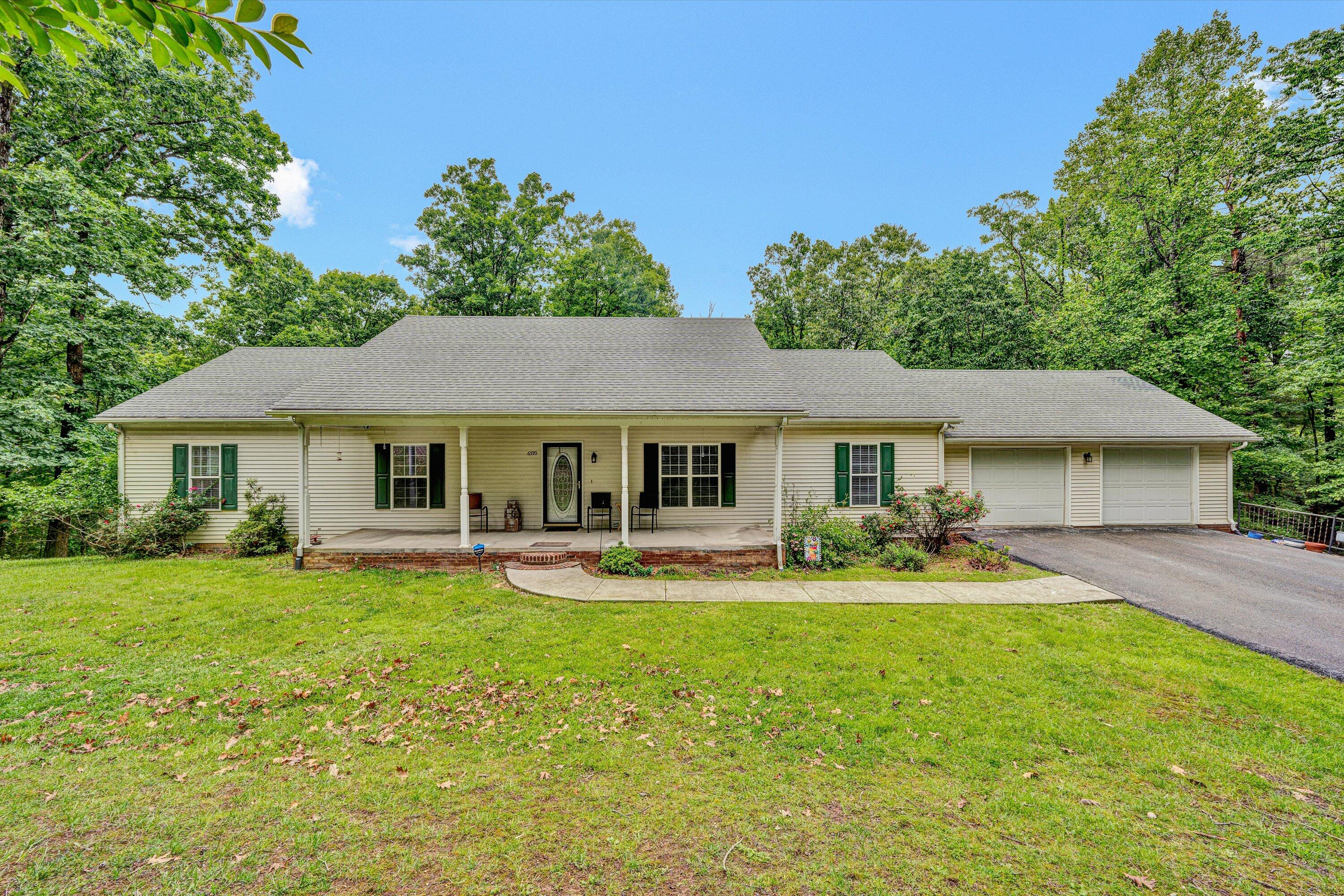 6570 Shingle Rdg Road Roanoke, VA 24018 - Photo 1 of 37 Welcome to 6570 Shingle Ridge Rd